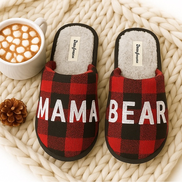 Dearfoams “Mama Bear” Buffalo Check Clog Slippers Size 9 NWT Cozy Gift 🐻 - Picture 1 of 10